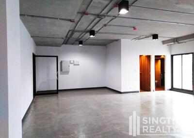 For RENT : Office Thonglor / 2 Bedroom / 2 Bathrooms / 88 sqm / 52200 THB [7347526]