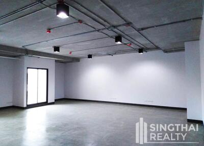 For RENT : Office Thonglor / 2 Bedroom / 2 Bathrooms / 88 sqm / 52200 THB [7347526]