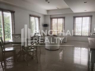 For RENT : La Vie En Rose Place / 2 Bedroom / 2 Bathrooms / 101 sqm / 53000 THB [4398293]