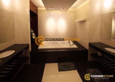คอนโดนี้ มีห้องนอน 3 ห้องนอน  อยู่ในโครงการ คอนโดมิเนียมชื่อ The Residences @ Dream Pattaya 
