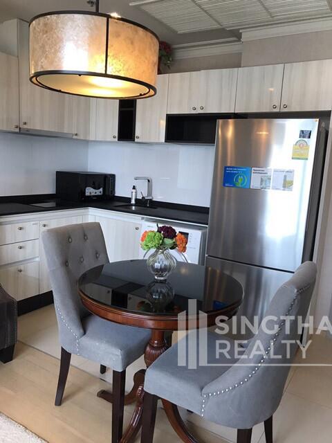 For RENT : HQ by Sansiri / 1 Bedroom / 1 Bathrooms / 44 sqm / 53000 THB [5863856]