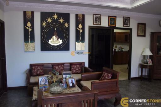 4 bedroom House in Lakeside Court 1 East Pattaya