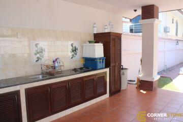 4 bedroom House in Lakeside Court 1 East Pattaya