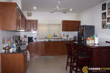 4 bedroom House in Lakeside Court 1 East Pattaya