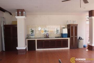 4 bedroom House in Lakeside Court 1 East Pattaya