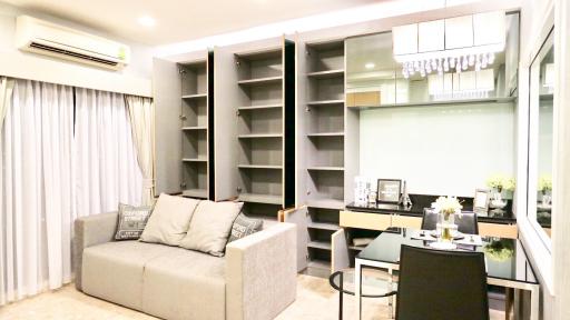 For RENT : The Crest Sukhumvit 34 / 1 Bedroom / 1 Bathrooms / 53 sqm / 53000 THB [R11221]