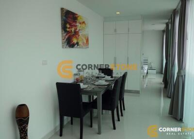 1 Bedroom Condo in Club Royal Wongamat