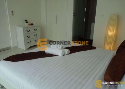 1 bedroom Condo in Club Royal Wongamat