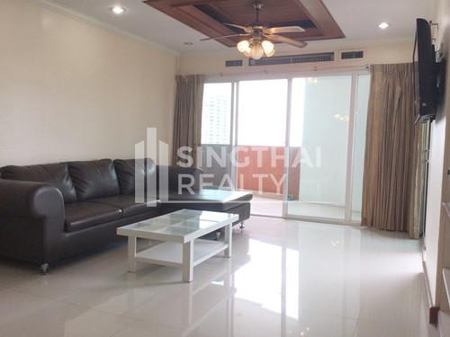For RENT : Fifty Fifth Tower / 3 Bedroom / 3 Bathrooms / 201 sqm / 55000 THB [2878814]