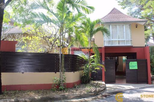 4 bedroom House in Nagawari Village Na Jomtien