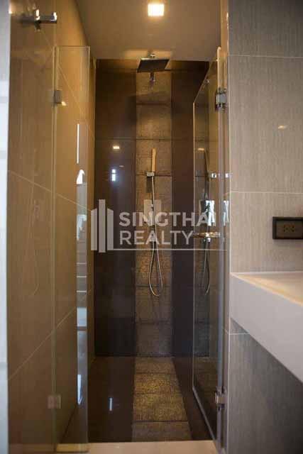 For RENT : Rhythm Sukhumvit 44/1 / 1 Bedroom / 1 Bathrooms / 61 sqm / 55000 THB [3327041]