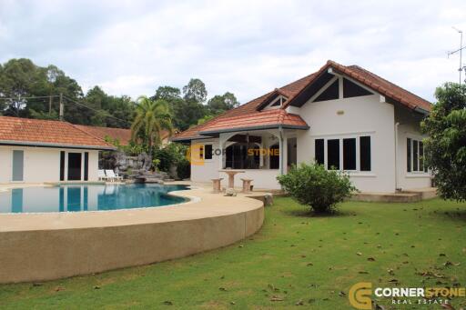 4 bedroom Private Pool Villa in Nong Palai East Pattaya