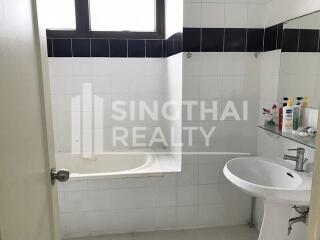 For RENT : The Waterford Park Sukhumvit 53 / 3 Bedroom / 3 Bathrooms / 146 sqm / 55000 THB [3985556]