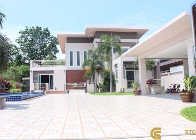 Bang Saray Modern Pool Villa