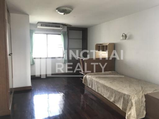 For RENT : Regent on the Park 1 / 3 Bedroom / 3 Bathrooms / 251 sqm / 55000 THB [4622792]