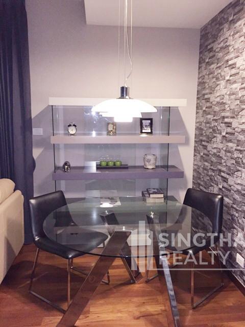 For RENT : Ashton Morph 38 / 2 Bedroom / 2 Bathrooms / 72 sqm / 55000 THB [4939784]