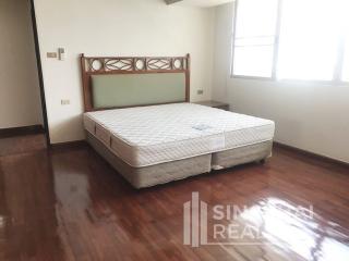 For RENT : D.S. Tower 1 Sukhumvit 33 / 3 Bedroom / 2 Bathrooms / 201 sqm / 55000 THB [5844383]