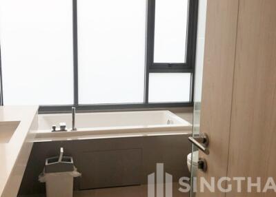 For RENT : Rhythm Sukhumvit 42 / 2 Bedroom / 2 Bathrooms / 79 sqm / 55000 THB [5842940]