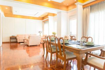 For RENT : Chaidee Mansion / 2 Bedroom / 2 Bathrooms / 201 sqm / 55000 THB [7474365]