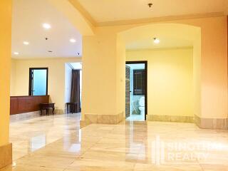 For RENT : 33 Tower / 2 Bedroom / 3 Bathrooms / 207 sqm / 55000 THB [7487638]