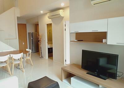 For RENT : Villa Asoke / 2 Bedroom / 2 Bathrooms / 93 sqm / 55000 THB [7658963]