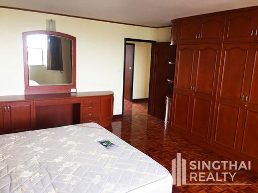 For RENT : Tongtip Mansion / 3 Bedroom / 3 Bathrooms / 251 sqm / 55000 THB [8099232]