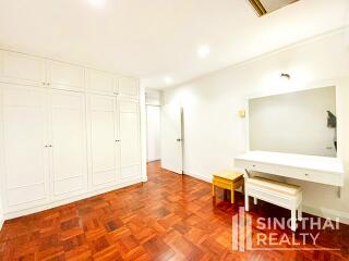 For RENT : T.P.J. Condo / 4 Bedroom / 2 Bathrooms / 283 sqm / 55000 THB [8445985]