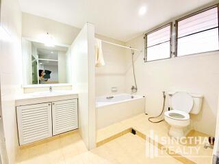 For RENT : T.P.J. Condo / 4 Bedroom / 2 Bathrooms / 283 sqm / 55000 THB [8445985]