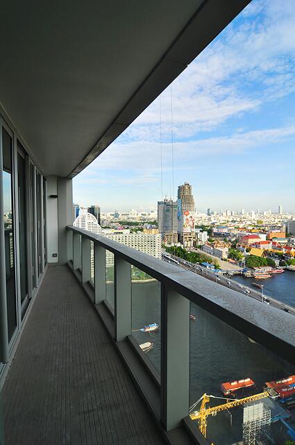 For RENT : The River / 2 Bedroom / 3 Bathrooms / 129 sqm / 55000 THB [9795285]