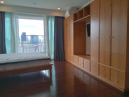 For RENT : Baan Rajprasong / 2 Bedroom / 2 Bathrooms / 126 sqm / 60000 THB [9806170]