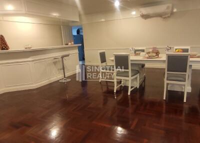 For RENT : Le Chateau Mansion / 3 Bedroom / 3 Bathrooms / 250 sqm / 70000 THB [9809674]