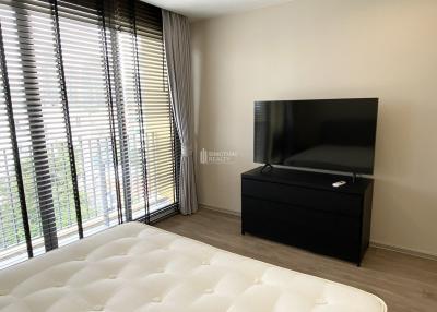 For RENT : Noble Above Wireless-Ruamrudee / 2 Bedroom / 2 Bathrooms / 91 sqm / 55000 THB [10028322]