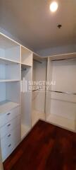 For RENT : Baan Siri 24 / 2 Bedroom / 2 Bathrooms / 98 sqm / 55000 THB [R10206]