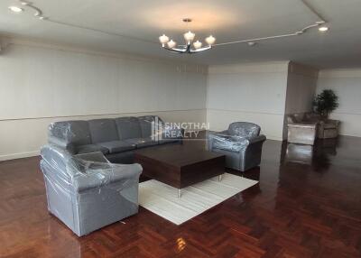 For RENT : Le Chateau Mansion / 3 Bedroom / 3 Bathrooms / 250 sqm / 55000 THB [R10300]