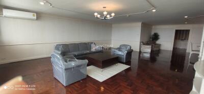 For RENT : Le Chateau Mansion / 3 Bedroom / 3 Bathrooms / 250 sqm / 55000 THB [R10300]