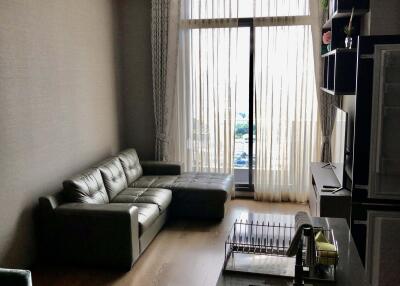 For RENT : The Diplomat Sathorn / 2 Bedroom / 2 Bathrooms / 75 sqm / 48000 THB [R10562]