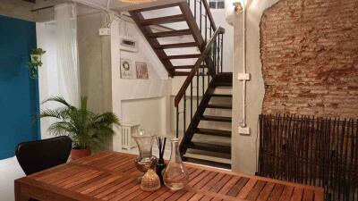 For RENT : House Chidlom / 2 Bedroom / 2 Bathrooms / 240 sqm / 55000 THB [R10798]