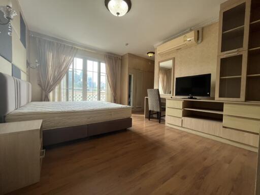 For RENT : M.P.K. / 2 Bedroom / 2 Bathrooms / 155 sqm / 55000 THB [6606080]