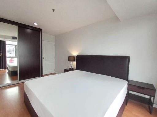 For RENT : The Capital Sukhumvit 30/1 / 2 Bedroom / 2 Bathrooms / 140 sqm / 55000 THB [R10813]