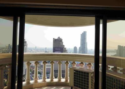 For RENT : State Tower / 2 Bedroom / 2 Bathrooms / 140 sqm / 55000 THB [R11189]
