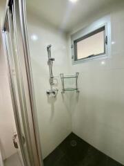 For RENT : Baan Sukhumvit 14 / 2 Bedroom / 2 Bathrooms / 99 sqm / 55000 THB [R11198]