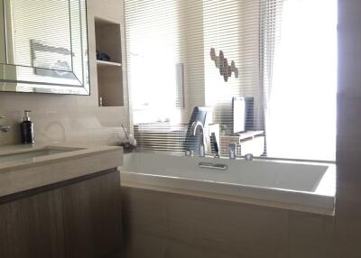 For RENT : The XXXIX by Sansiri / 1 Bedroom / 1 Bathrooms / 55 sqm / 55000 THB [10736989]