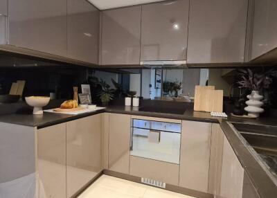 For RENT : Craft Ploenchit / 2 Bedroom / 2 Bathrooms / 65 sqm / 55000 THB [10770561]