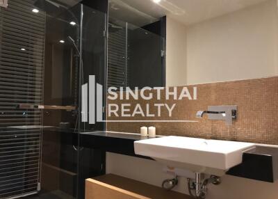 For RENT : The Lofts Ekkamai / 2 Bedroom / 2 Bathrooms / 62 sqm / 58000 THB [4019336]