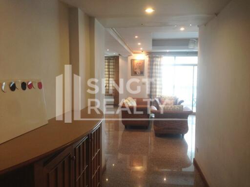 For RENT : Royal Castle / 3 Bedroom / 3 Bathrooms / 161 sqm / 58000 THB [4319609]