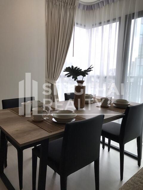 For RENT : Rhythm Sukhumvit 36-38 / 2 Bedroom / 2 Bathrooms / 79 sqm / 58000 THB [4391585]