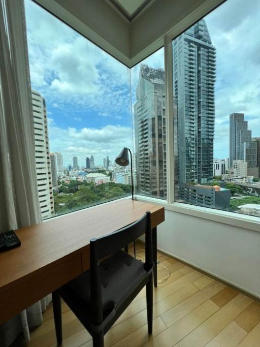 For RENT : 39 by Sansiri / 2 Bedroom / 2 Bathrooms / 81 sqm / 68000 THB [3877823]