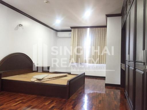 For RENT : Regent on the Park 1 / 3 Bedroom / 3 Bathrooms / 251 sqm / 60000 THB [3670064]