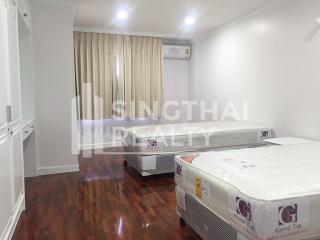 For RENT : Regent on the Park 1 / 3 Bedroom / 3 Bathrooms / 251 sqm / 60000 THB [3670064]