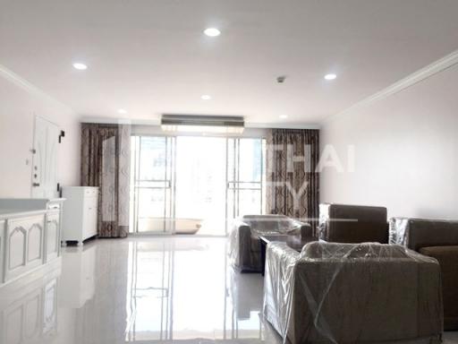 For RENT : Regent on the Park 1 / 3 Bedroom / 3 Bathrooms / 251 sqm / 60000 THB [3670064]